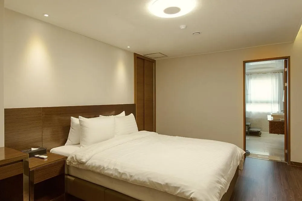Uni Hotel Jeju