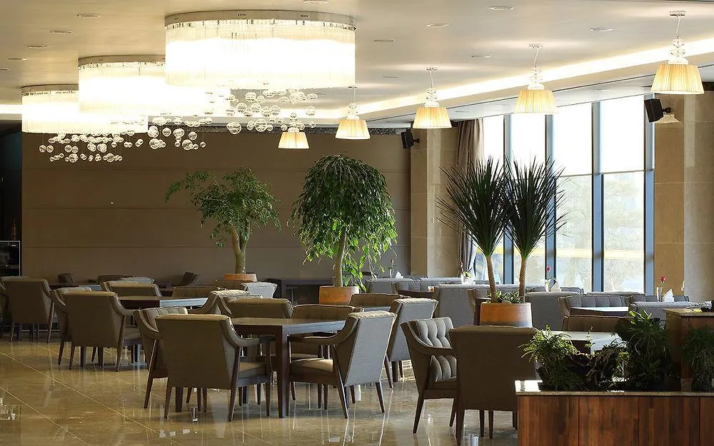 Uni Hotel Jeju 4*,
