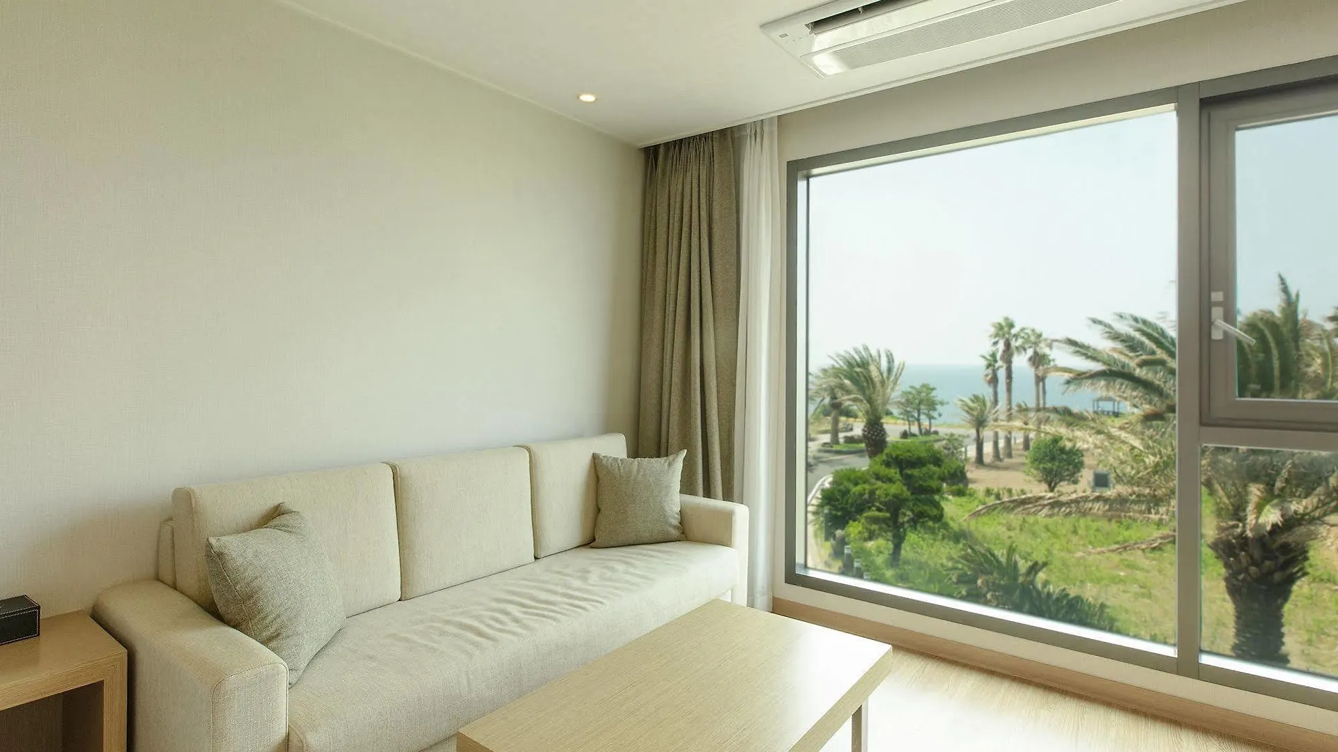 Uni Hotel Jeju