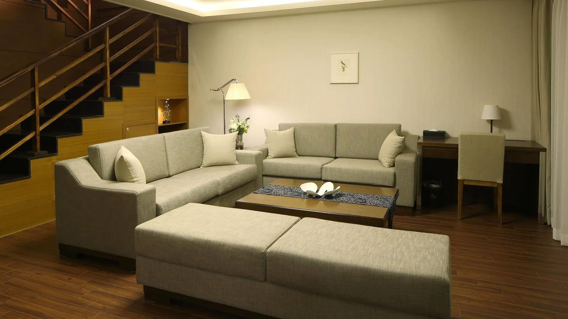 Uni Hotel Csedzsu